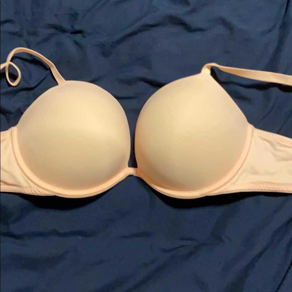Peach/light pink Victoria’s Secret PINK push-up